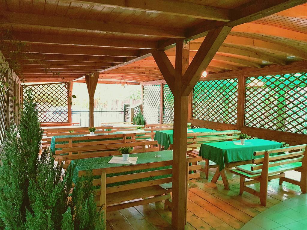 Pensiunea Verde Cluj-Napoca Esterno foto